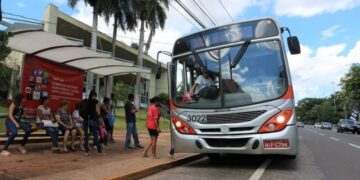 Sem acordo, greve de motoristas segue deixando trabalhadores sofrendo