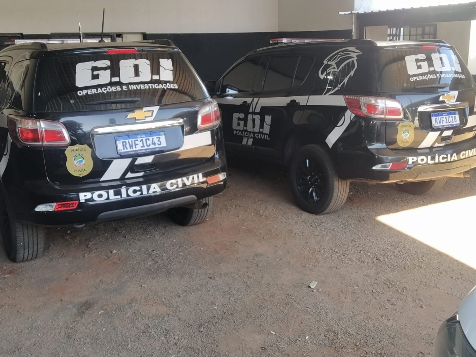 Dois homens são presos por descumprir medidas protetivas e fazer ameaças em Campo Grande