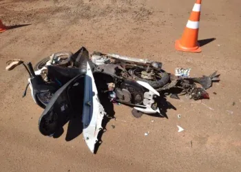 Motociclista fica ferida após acidente com ônibus do transporte coletivo em Rio Brilhante Motociclista fica ferida após acidente com ônibus do transporte coletivo em Rio Brilhante