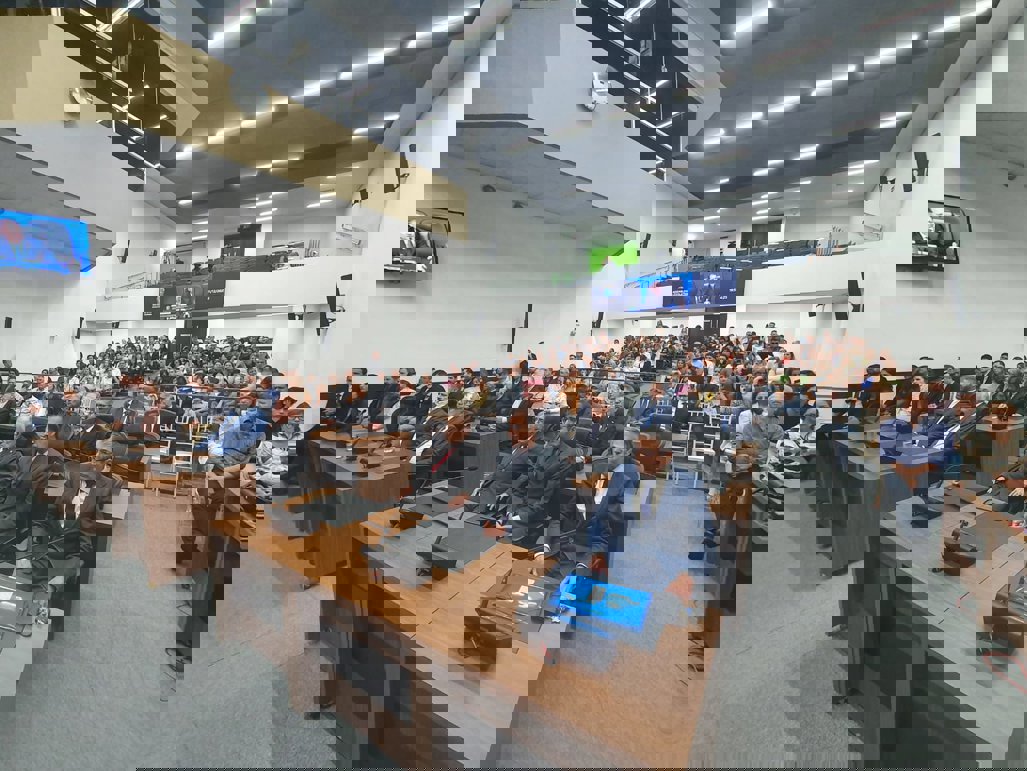 Profissionais das engenharias são reconhecidos em noite solene na ALEMS Profissionais das engenharias são reconhecidos em noite solene na ALEMS