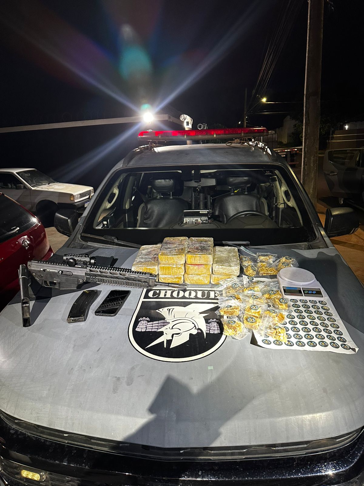 Operação apreende mais de 11 kg de drogas e arma de fogo em Campo Grande (vídeo)