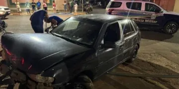 Homem é preso após furtar carro e causar acidente durante fuga