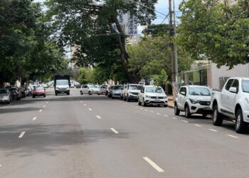 Agetran reforça fiscalização de veículos abandonados em vias públicas Agetran reforça fiscalização de veículos abandonados em vias públicas