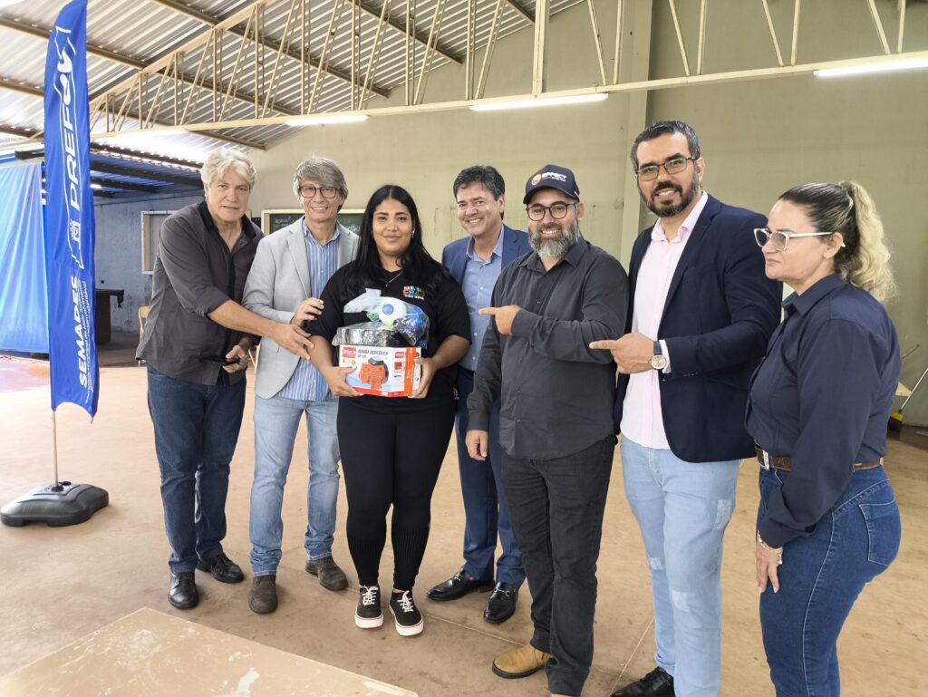 Prefeitura entrega kits de irrigação e fortalece hortas urbanas da agricultura familiar na Capital Prefeitura entrega kits de irrigação e fortalece hortas urbanas da agricultura familiar na Capital