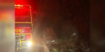 Capotamento na BR-262 deixa seis feridos, incluindo motorista em estado gravíssimo