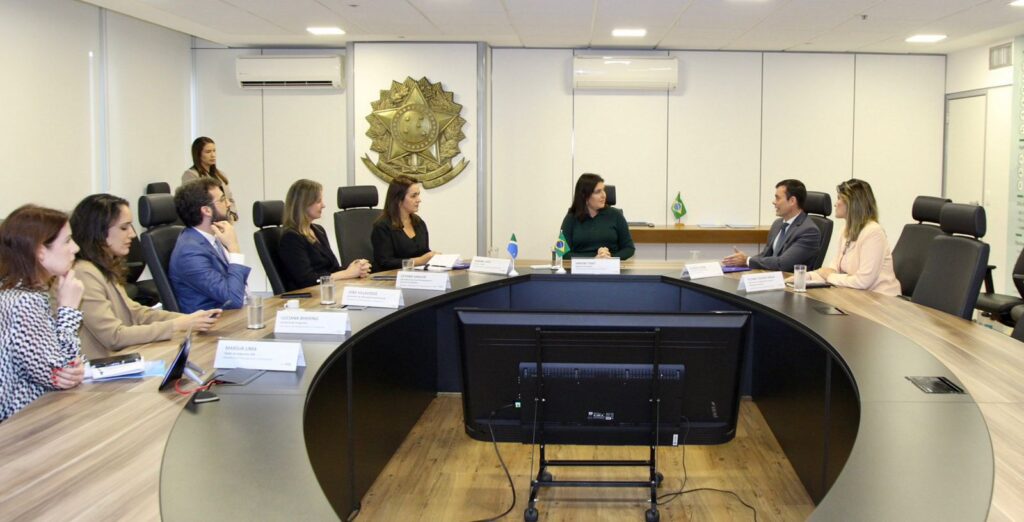 Em Brasília, Prefeitura assina PEF e garante R$ 544 milhões para obras Em Brasília, Prefeitura assina PEF e garante R$ 544 milhões para obras