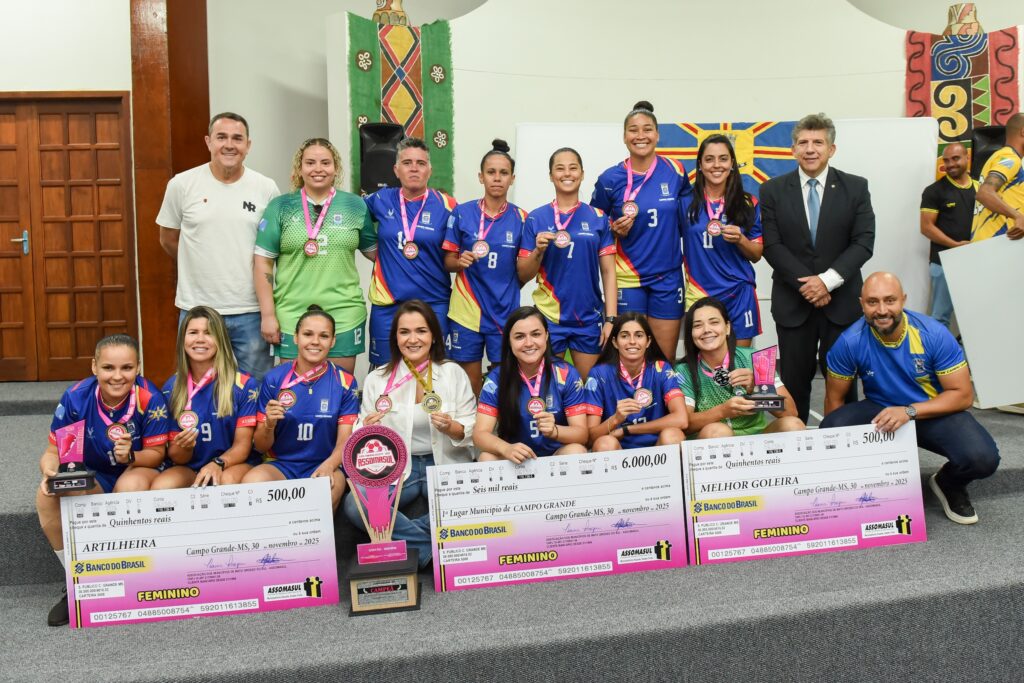 Prefeitura recepciona campeões da Copa Assomasul e celebra título inédito