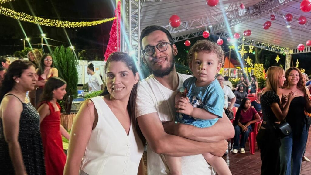 Aulão de FitDance movimenta a Praça Ary Coelho no sábado do Natal dos Sonhos Aulão de FitDance movimenta a Praça Ary Coelho no sábado do Natal dos Sonhos