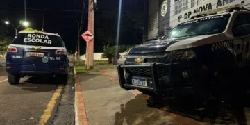 Homem é agredido em frente a bar e sofre ferimentos na cabeça