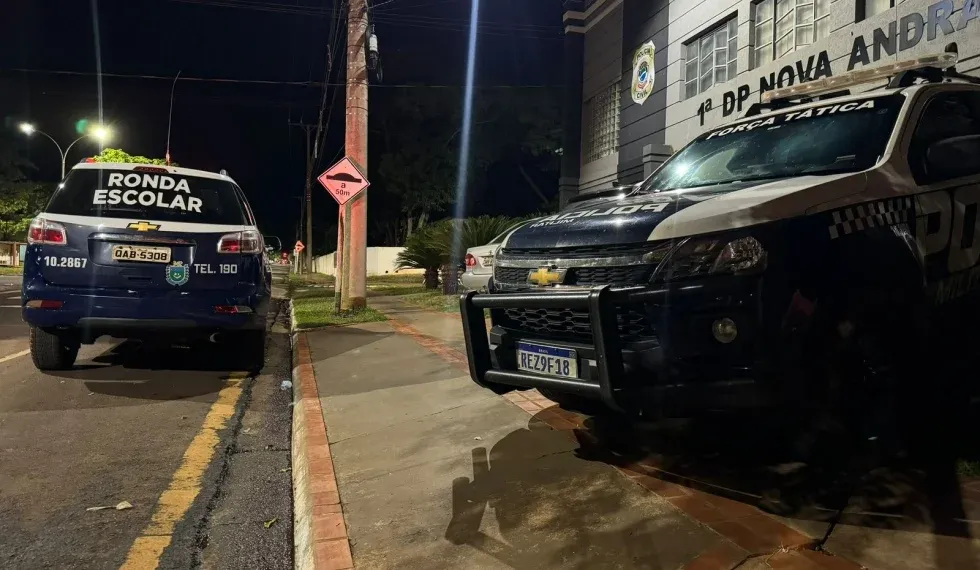 Homem é agredido em frente a bar e sofre ferimentos na cabeça
