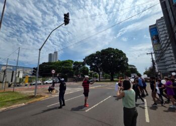 Afonso Pena e rotatória da Rachid Neder recebem novos semáforos
