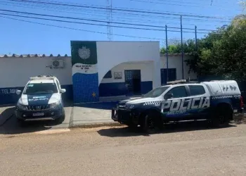 Briga entre ex-casal termina em acusações, danos e encaminhamento à delegacia