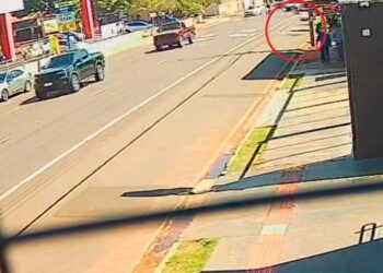 Idoso é atropelado ao tentar atravessar faixa na Brilhante e fica gravemente ferido