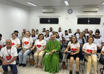Capelania leva acolhimento e apoio emocional a pacientes do Hospital Cassems Capelania leva acolhimento e apoio emocional a pacientes do Hospital Cassems