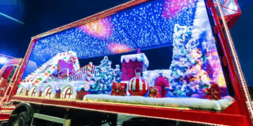Caravana da Coca-Cola chega nesta noite à Capital e leva espírito natalino às ruas