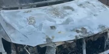 Menina denuncia abuso do avó e suspeito tem casa e carro incendiado