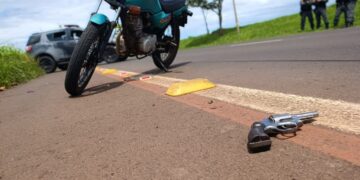 Suspeito armado morre após confronto com policiais do Batalhão de Choque