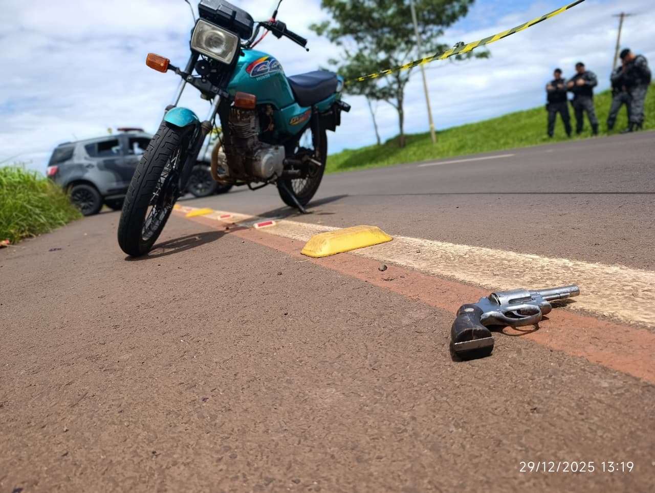 Suspeito armado morre após confronto com policiais do Batalhão de Choque