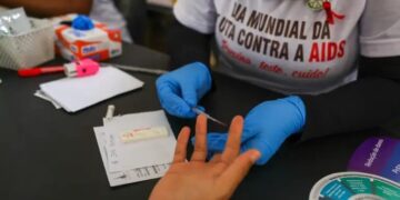Dezembro Vermelho: SES reforça testagem, prevenção e acesso ao tratamento contra o HIV