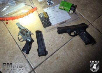 Troca de tiros em casa termina com bandido morto e outro em estado grave