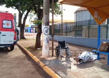 Homem é encontrado morto em ponto de ônibus em MS