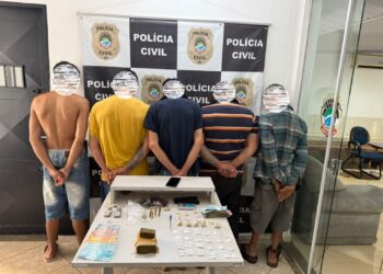 Grupo é preso em operação que mira pontos de venda de drogas em Eldorado Grupo é preso em operação que mira pontos de venda de drogas em Eldorado