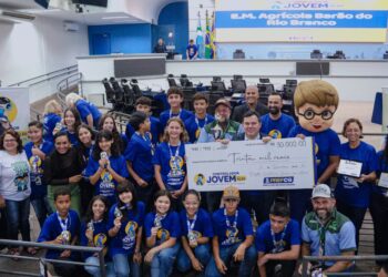 Escola Barão do Rio Branco Conquista o Primeiro Lugar no Projeto “Controlador Jovem em Ação 2025”