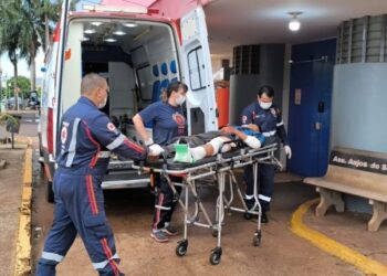 Adolescente é atacado a golpes de facão na MS-156, em Dourados Adolescente é atacado a golpes de facão na MS-156, em Dourados