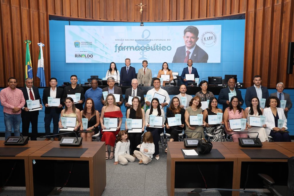 Dom de servir: Farmacêuticos recebem homenagens em noite solene na ALEMS