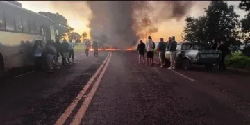 Protesto indígena interdita trecho da MS-162 em Sidrolândia