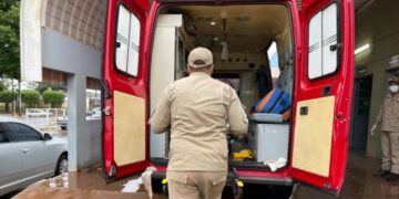 Acidente entre bicicleta elétrica e moto deixa idoso ferido em Nova Andradina