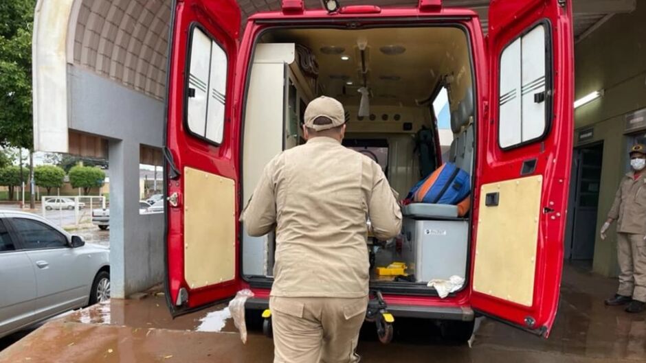 Acidente entre bicicleta elétrica e moto deixa idoso ferido em Nova Andradina