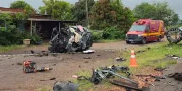 Mãe e filha de apenas 3 anos morrem em grave acidente na BR-487