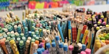 Pesquisa do Procon MS aponta variação de até 300% nos preços de materiais escolares