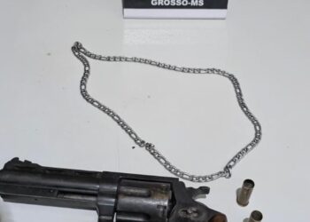 Revólver é encontrado em comércio após denúncia em Rio Verde de MT