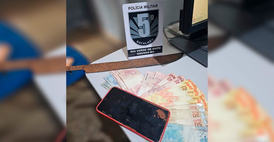 Adolescente mata homem e incendeia casa com vítima dentro