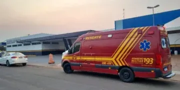 Duas irmãs ficam feridas em acidente causado por motociclista