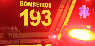 Acidente entre carretas deixa motorista em estado grave no anel viário Acidente entre carretas deixa motorista em estado grave no anel viário