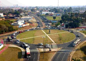 Moderno e tecnológico, viaduto estaiado marca avanço na mobilidade da Capital