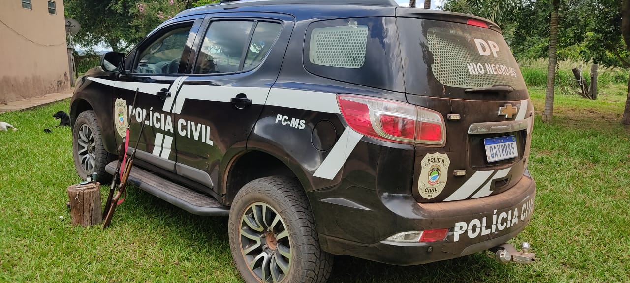 Agressor é preso após ameaças e disparo de arma contra companheira