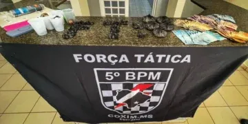 Cocaína é apreendida e casal preso por tráfico e aliciamento de adolescente