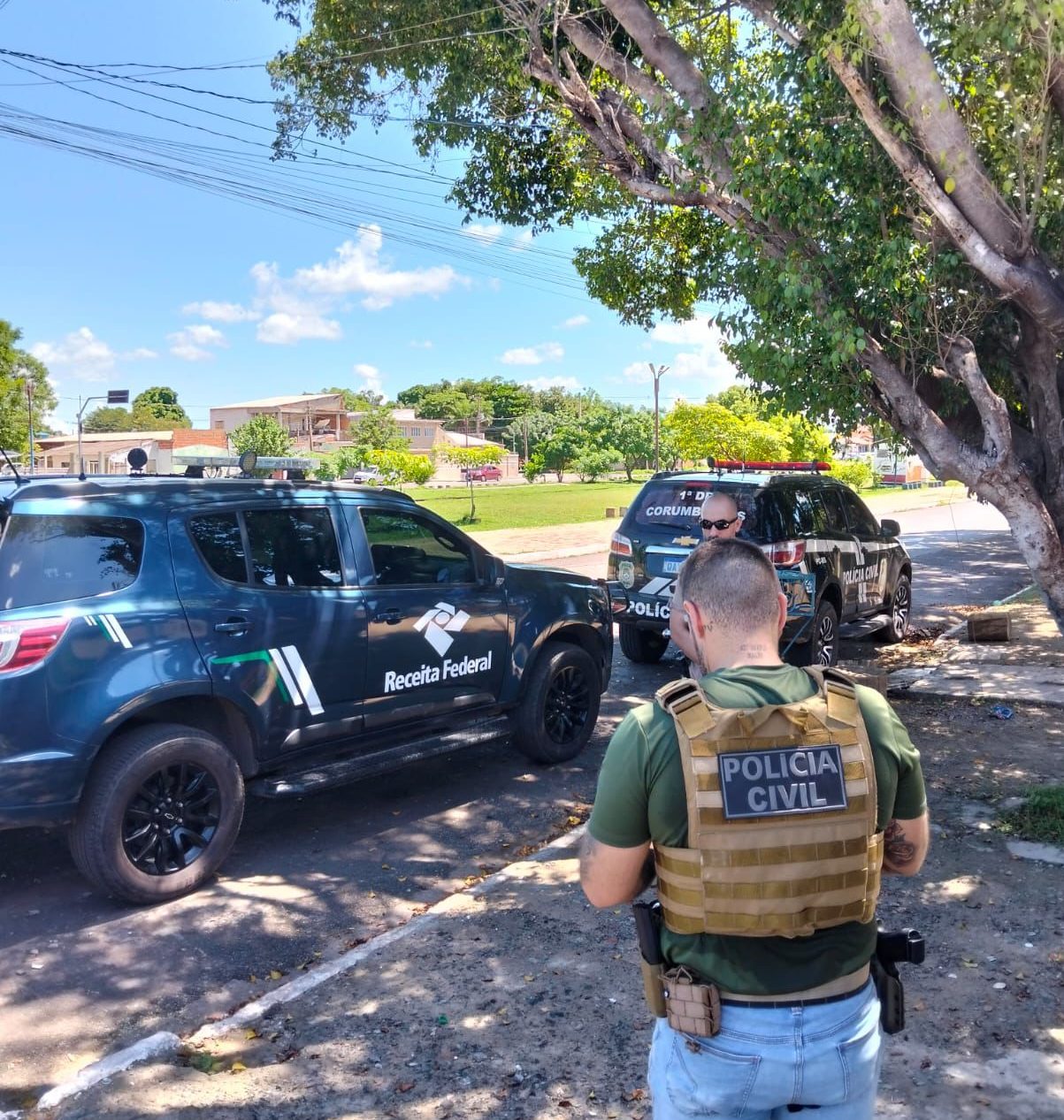 Homem é preso em flagrante por tráfico de drogas em operação com cão farejador