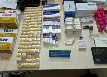 Operação apreende canetas emagrecedoras e ampolas irregulares enviadas pelos Correios 