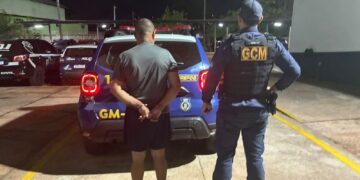 Homem é preso suspeito de roubos a sorveterias no bairro Tijuca (vídeo)