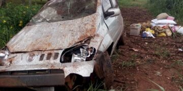 Família fica ferida após carro capotar na MS-276