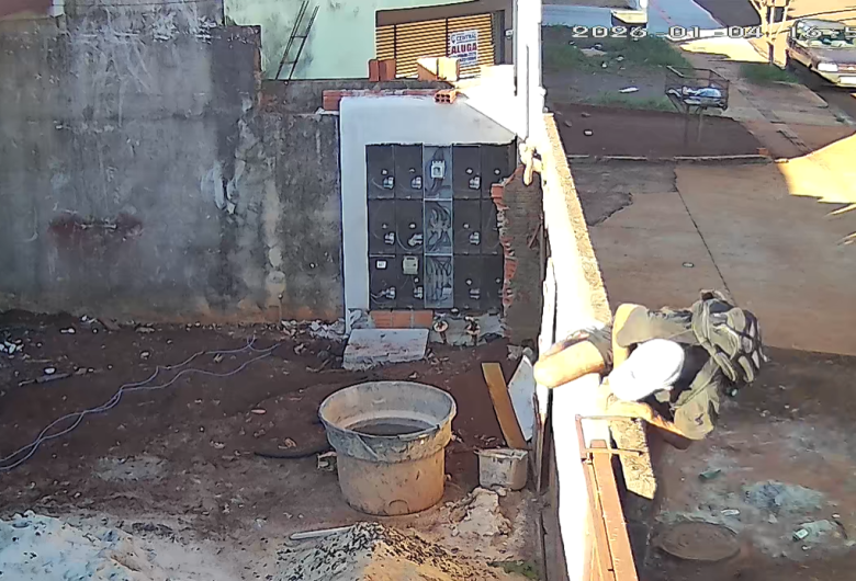 Suspeito invade casa em obras e provoca prejuízo de R$ 15 mil