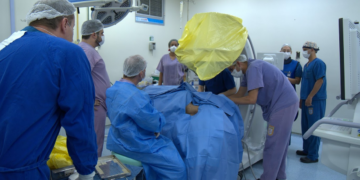 Proteína experimental dá esperança a jovem com lesão medular em Campo Grande