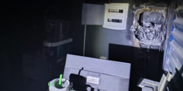 Incêndio em academia é controlado antes da chegada dos bombeiros