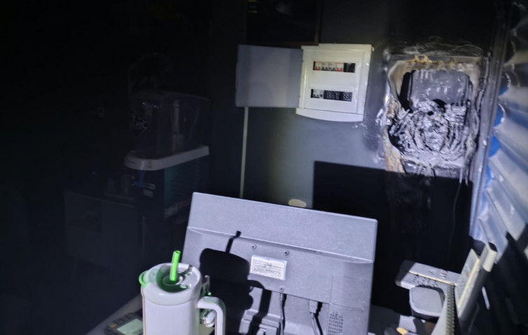 Incêndio em academia é controlado antes da chegada dos bombeiros