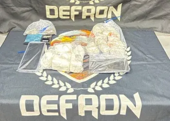 Operação prende dois suspeitos e apreende quase 1 kg de drogas